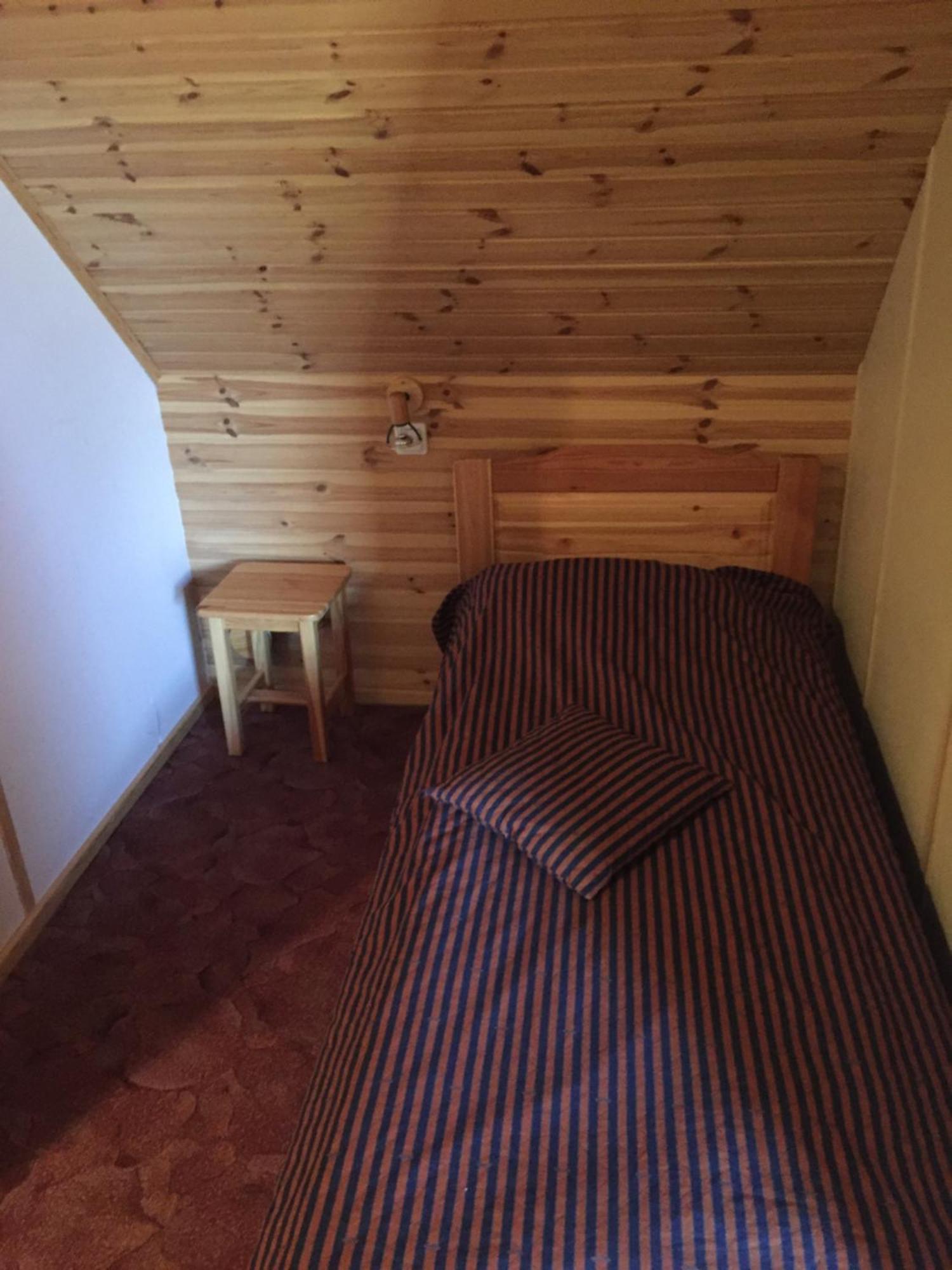 Laane Pansion Bed & Breakfast Kasmu Luaran gambar