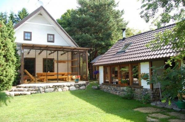 Laane Pansion Bed & Breakfast Kasmu Luaran gambar