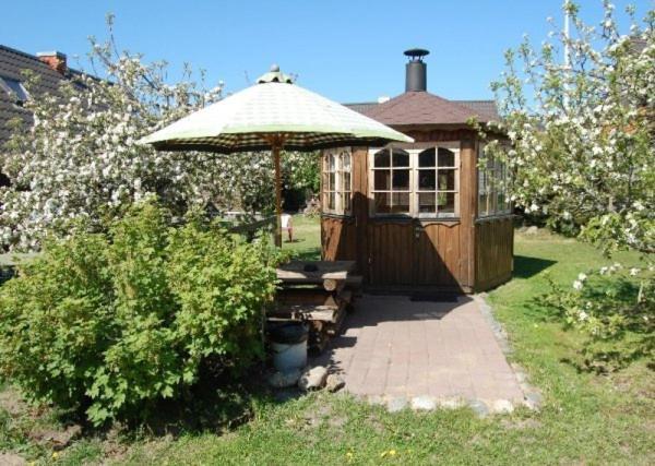 Laane Pansion Bed & Breakfast Kasmu Luaran gambar